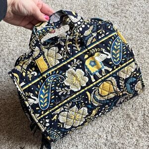 Vera Bradley hanging travel organizer bag with blue and yellow  elephant pattern